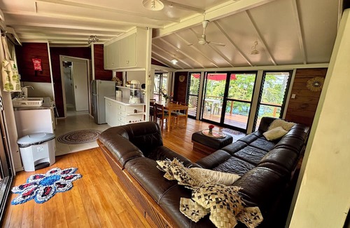 Korotogo Casa | Lovely townhome with ocean views and lush gardens with free WiFi in Korotogo
