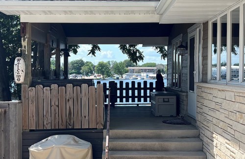 Winneconne Casa | EAA Week 3-bedroom Lake House in beautiful Winneconne