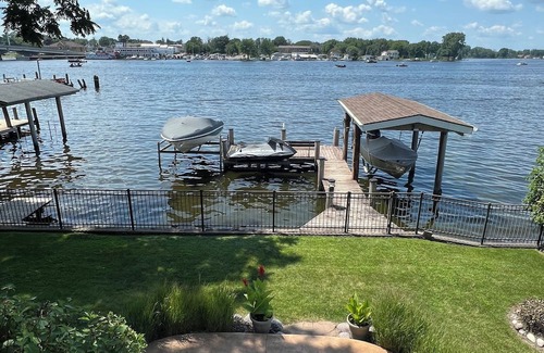 Winneconne Casa | EAA Week 3-bedroom Lake House in beautiful Winneconne
