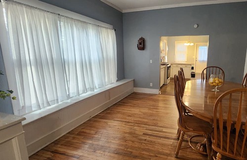 Clarksville Casa | Historic Downtown Craftsman, 3br/2ba with a yard