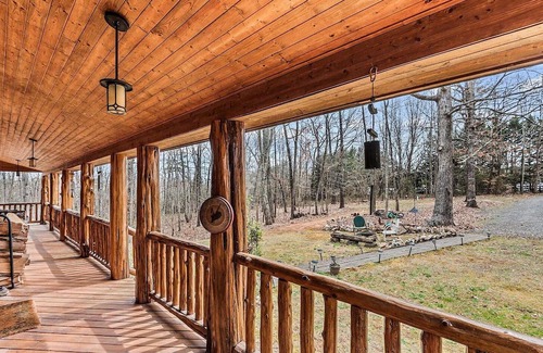 Oakpark Cabina | Breathe deep, stay cozy — spacious log cabin living on 30 acres in Aroda, VA