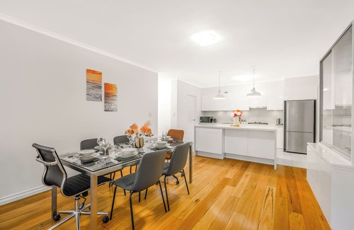 Waterloo Apartamento | Charming 2-bedroom apartment in Redfern with Pool & Gym