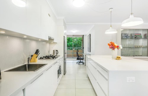 Waterloo Apartamento | Charming 2-bedroom apartment in Redfern with Pool & Gym