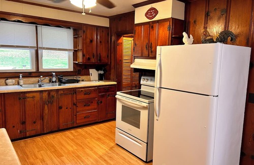 Millboro Casa | Charming 2-bedroom house near Millboro / Clifton Forge VA with WiFi