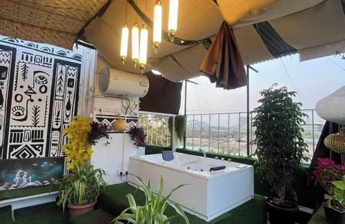 Pune Apartamento | 3Bhk Jacuzzi nest with Reverside