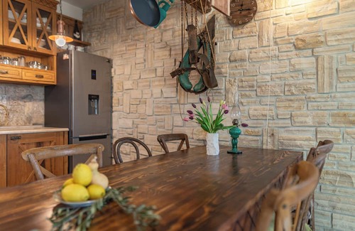 Visocane Casa | 3-bedroom traditional stone house in charming Visočane with WiFi, AC. Book now