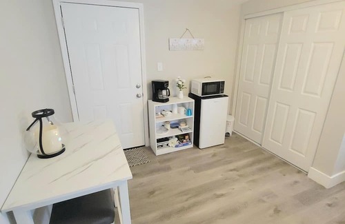 Lakeland Apartamento | Charming 1 bed suite with AC and WiFi in Lakeland