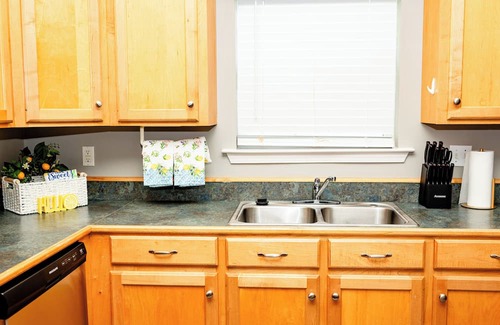 Broussard Casa | Hometown Hideaway Family Retreat King Suite 6 mi to Youngsville Sports Complex