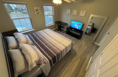 Fort Washington Casa | Spacious 5-bedroom house with WiFi, AC in charming Fort Washington
