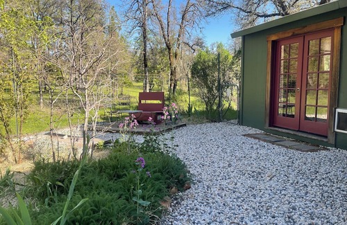 Grass Valley Cabina | Charming 1-bedroom Cabin in the Forest Nevada City with AC, WiFi