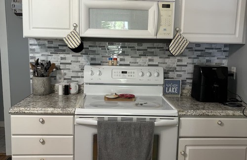 Clarkson Casa | 4-bedroom house in fabulous Clarkson with AC, WiFi. Enjoy your stay
