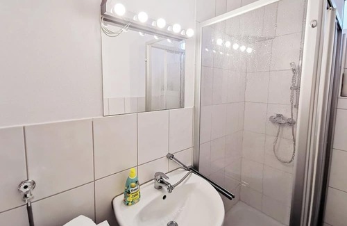 Bergheim Apartamento | city centre | air-conditioned | Netflix | terrace