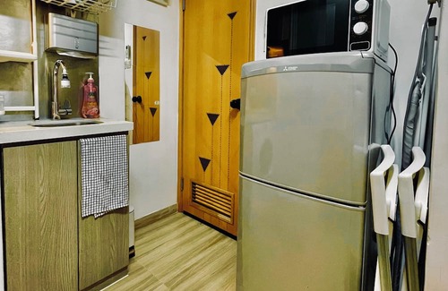 Quarry Bay Apartamento | Amazing Value - Art Deco Cozy Characterful Studio
