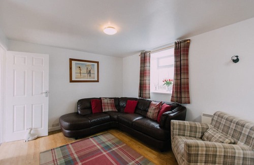St Ives Cabaña | St. Ives 2 Miles, Families, Beaches, Great Walks and we are VERY dog friendly