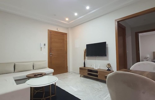 Tunis Apartamento | Chic 1-bedroom apartment with AC, WiFi in amazing Tunis