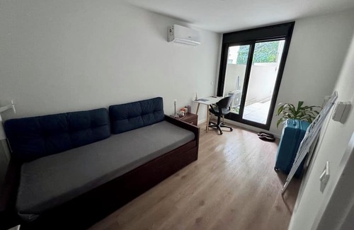 Pocitos Apartamento | Charming 2-bedroom apartment in gorgeous Montevideo with AC, WiFi