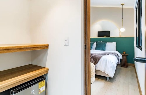El Tesoro Apartamento | R2: modern room near Provenza/AC/wash&dry/patio