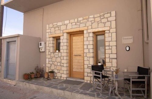 Tourloti Apartamento | The Mountain House| Authentic Cretan Hideaway| Breathtaking & Nature Views