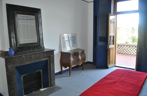 Montolieu Cama Y Desayuno | Manor house of the former cloth factory
