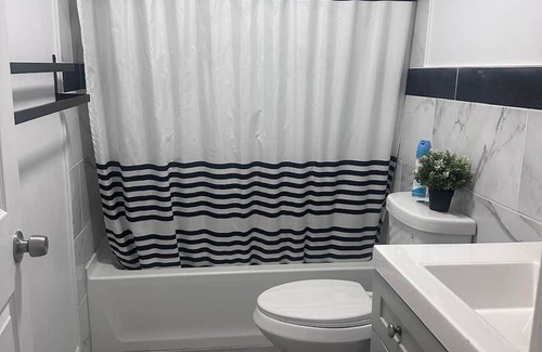 Upper South Providence Apartamento | Simply Modern Getaway