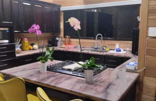Guayabo Casa | Nestled at the base of Rincon de la Vieja Volcano and bordering the Rio Celeste.