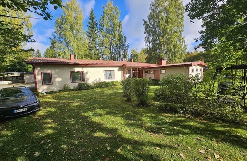 Mikkeli Casa | House in Haukivuori center with WiFi . Center – Walk to Lake, Restaurant & More