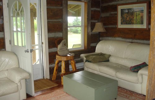 Caledonia Cabina | Peaceful historic cabin on 380 acres.