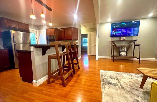 Owensboro Casa | Gallery House I hope that you'll love your stay as much as I enjoy sharing it.
