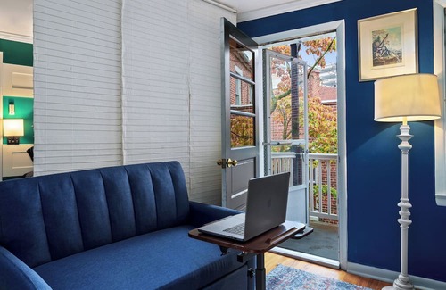 Downtown Harrisburg Casa | Multi-Family Mansion w/Honeymoon Suite - SLP25