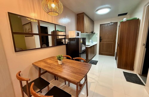Tagaytay Apartamento | Unwind in Tagaytay | Swiss Vibe Studio Unit @ Crosswinds