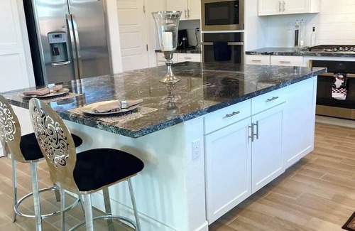 Woodland Casa | Private Cheery Suite br4–private bathroom
