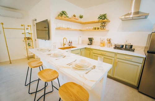 Rowland Heights Apartamento | Modern & Elegant Studio Retreat