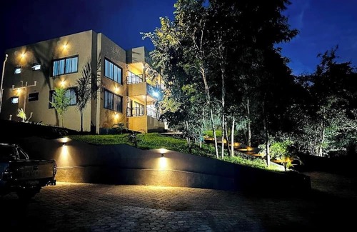 Chipata Apartamento | The KWASU Apartments. Relaxing Garden Mountain Views KA-1