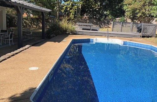 Cordova Casa | Luxury 5-Bedroom Retreat with Private Pool - Upscale Getaway with King Beds.