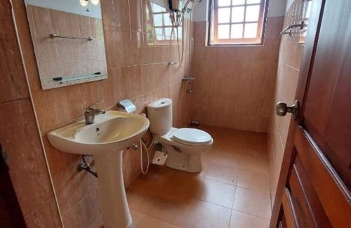 Kandy Cama Y Desayuno | Mystique Hideout : Double Room with Balcony