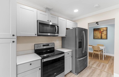 Tamarac Casa | Lakefront 3BR Home in Tamarac – Peaceful Views & Cozy Comfort