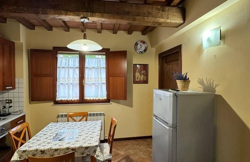 San Vivaldo Apartamento | Dreamy Tuscan Escape Apt Il Borghetto with Pool Near San Gimignano
