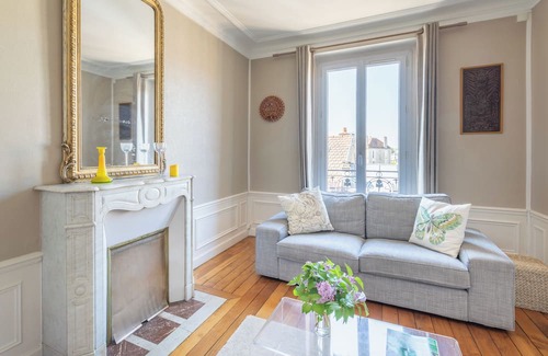 Maisons-Laffitte Apartamento | Charming Hausmann apartment 15 minutes from Paris