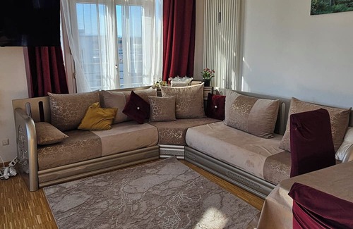 Trudering-Riem Apartamento | Outstanding view. Trade fair