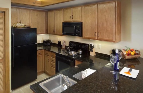 Gatlinburg Complejo | Adventure Awaits at Our 2BR Gatlinburg Getaway – Walk, Splash, Explore!