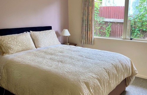 Raglan Casa | Cosy Raglan Retreat