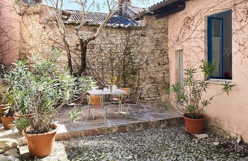 Tremona Casa | Holiday house Meride for 1 - 5 persons with 2 bedrooms - Historical building