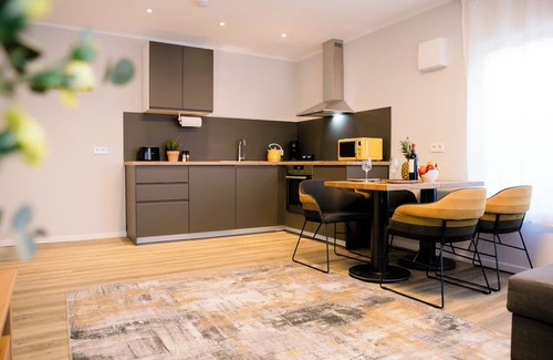Sankt Augustin Apartamento | Bonquartier | LUX apt-HAUS - 11 pers. in 5 apartments