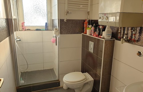 Gelsenkirchen-West Apartamento | Charming Gelsenkirchen Apartment with Central Heating