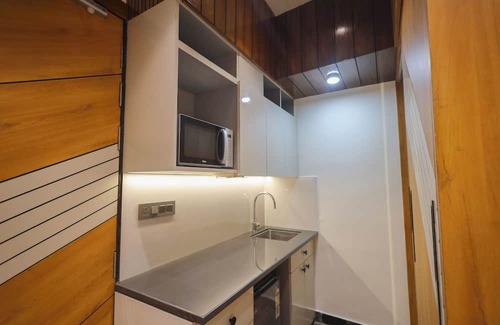 Mathura Casa | Spacious building in charming Mathura with WiFi, AC