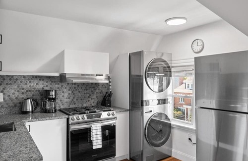 Shadyside Apartamento | Shadyside/Pittsburgh, Modern & Unique 1 Bedroom with Free Parking