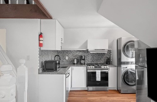 Shadyside Apartamento | Shadyside/Pittsburgh, Modern & Unique 1 Bedroom with Free Parking