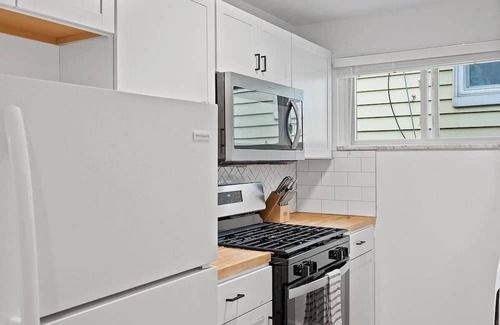 Pittsburgh Apartamento | Stylish & Modern 2Bd Apt in Millvale/Lawrenceville