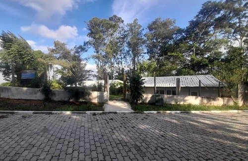 Cotia Chalet De Esquí | Cozy Cottage Surrounded by Nature in a Gated Community