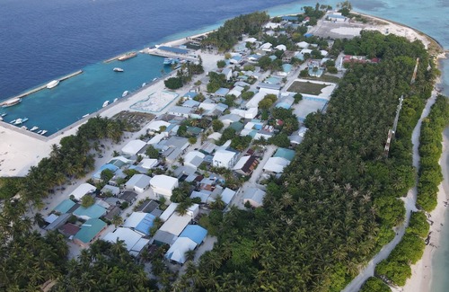 Dhonfanu Casa | 4-bedroom house in charming Baa Atoll with AC, WiFi